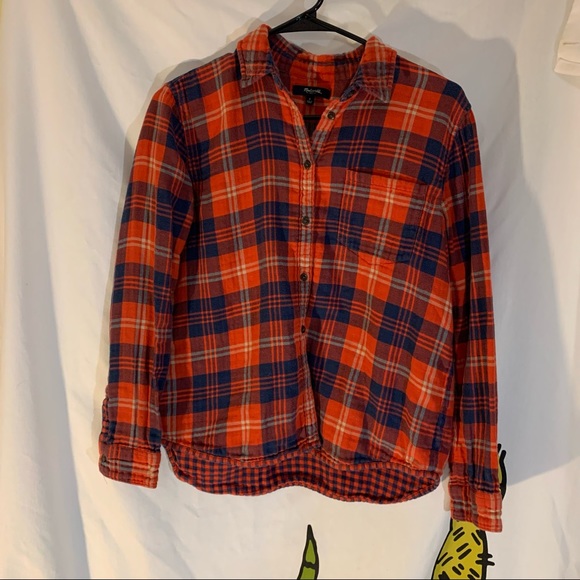 Woman’s flannel - Picture 4 of 4